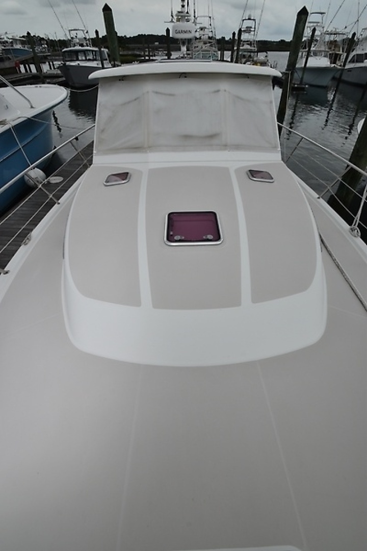 ORIENTE 37ft Back Cove Yacht For Sale ORIENTE 37ft Back Cove Yacht For Sale