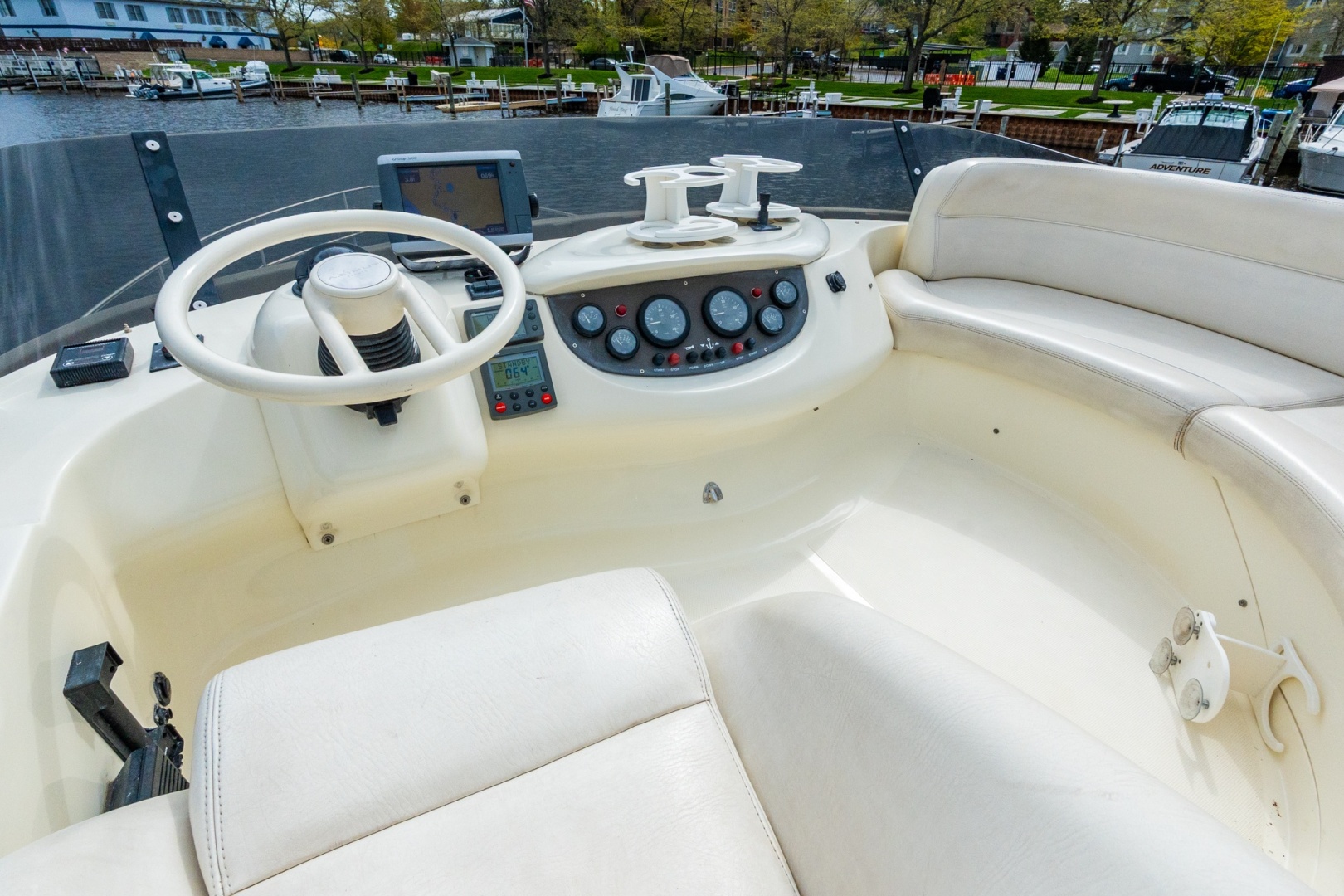 2004 Azimut 39 Flybridge