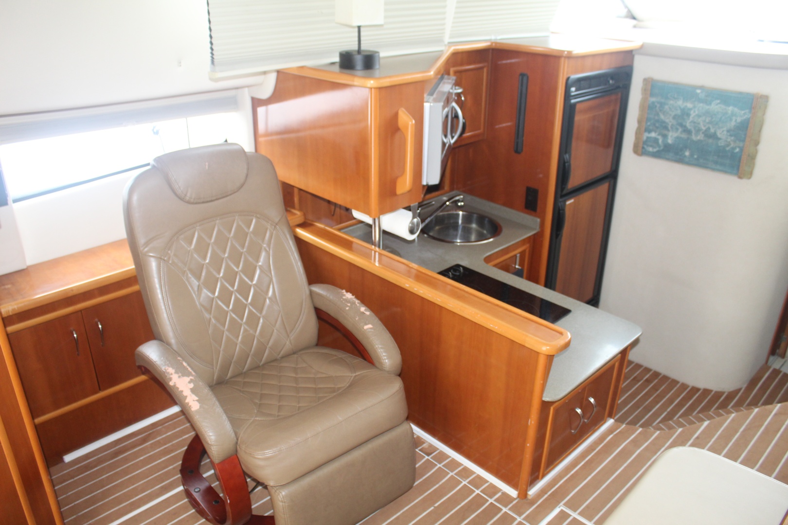 2006 Carver 