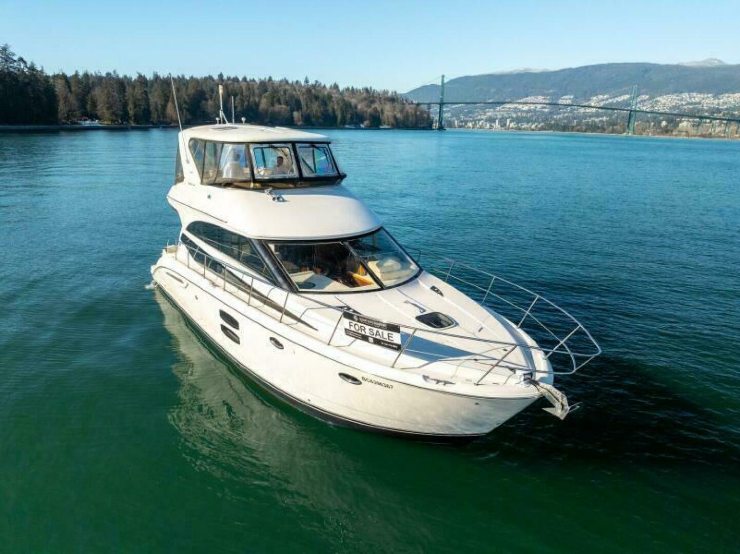 2014 Meridian 441 Sedan