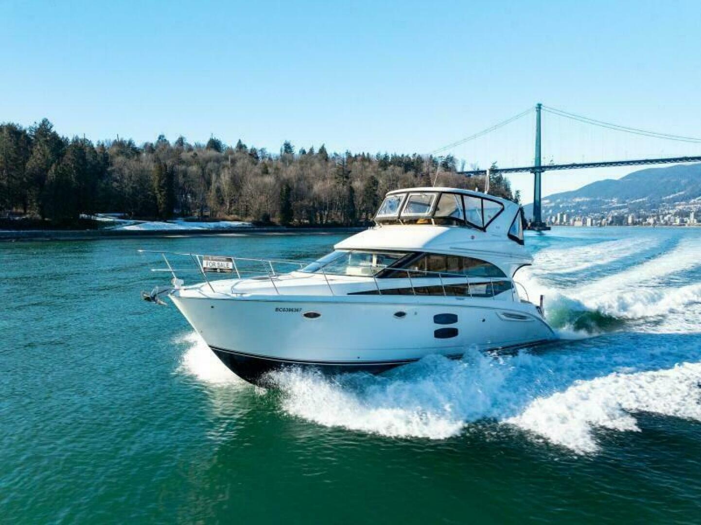 2014 Meridian 441 Sedan