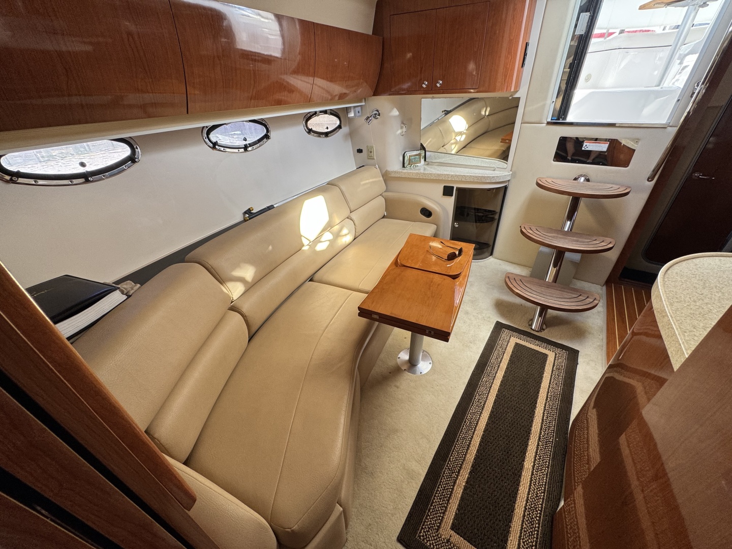 40ft Regal Yacht For Sale 40ft Regal Yacht For Sale