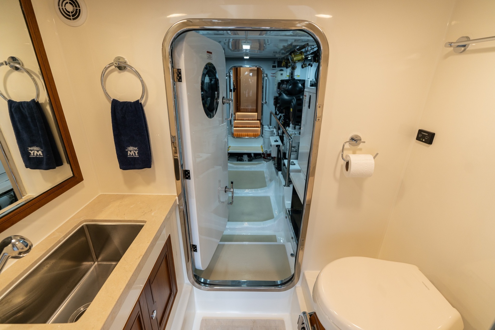 Marlow Explorer 62E-CB — SEA SMOKE - Photo 45