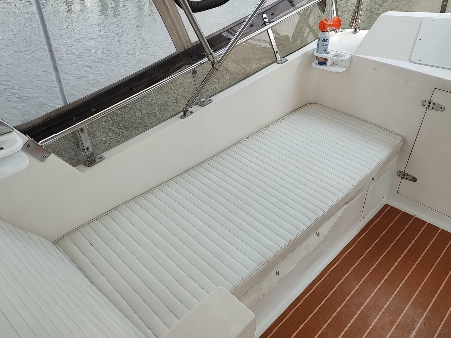 1989 Hyatt Double Cabin Motoryacht