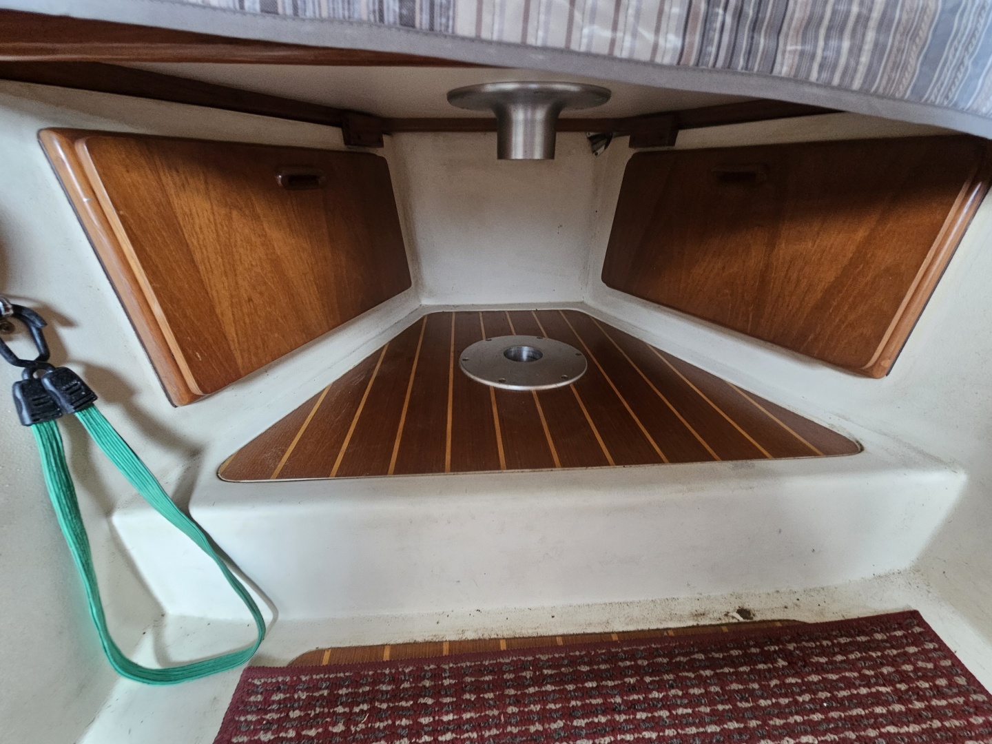2000 Mainship Pilot 30