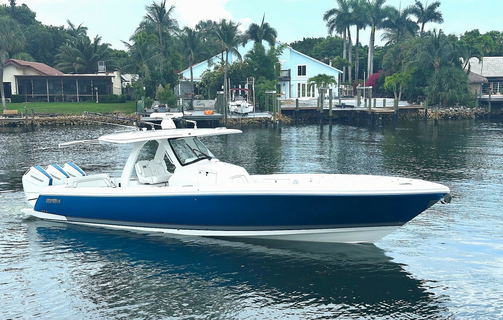 2025 Intrepid 375 Nomad