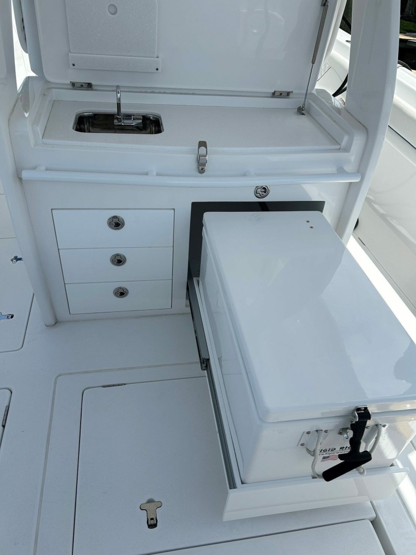Intrepid 375 Nomad Yacht For Sale