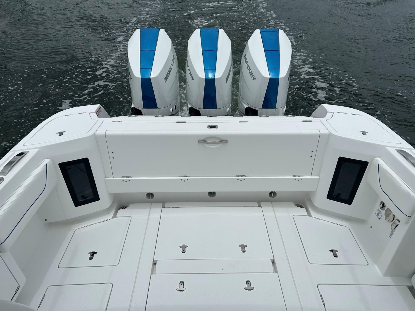 2025 Intrepid 375 Nomad