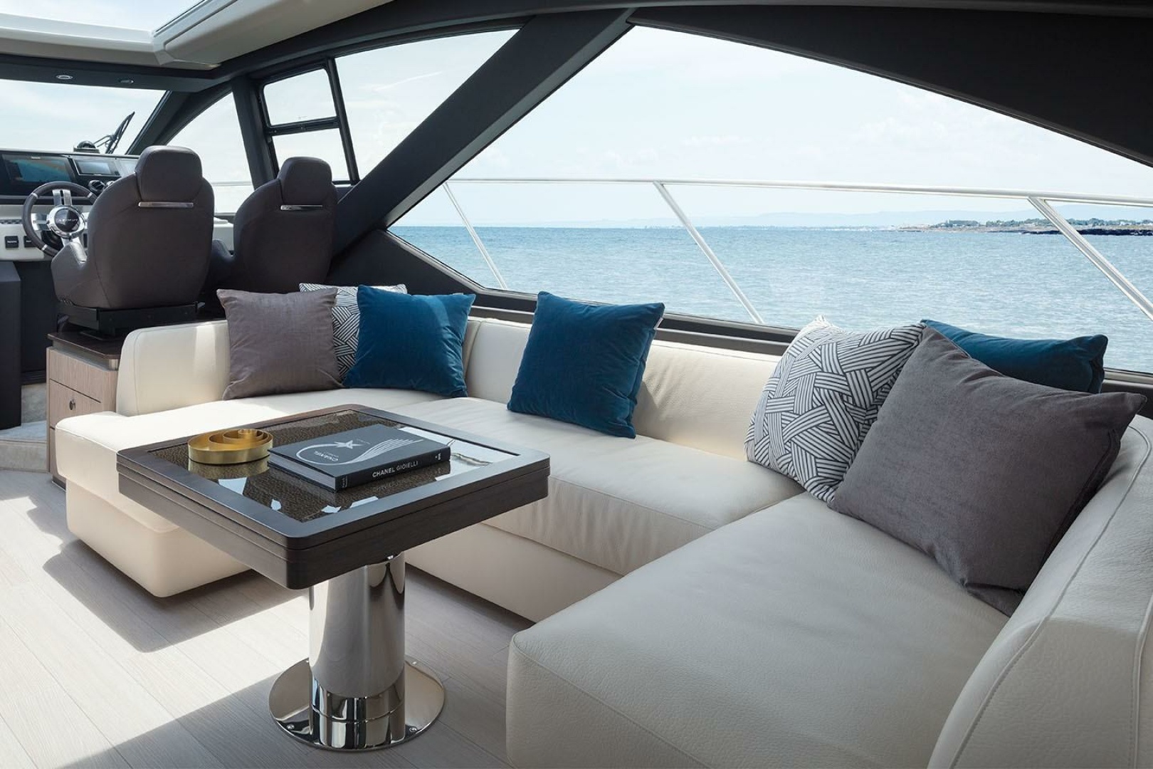2023 Azimut S6
