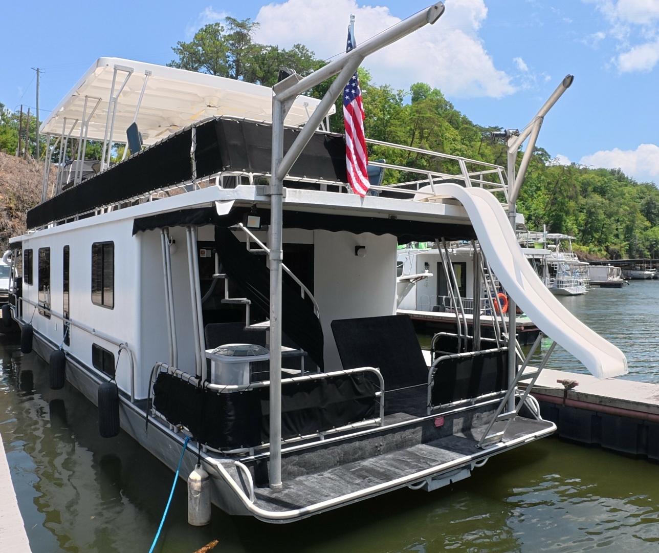 THE SUGAR SHACK 55ft Lakeview Yacht For Sale
