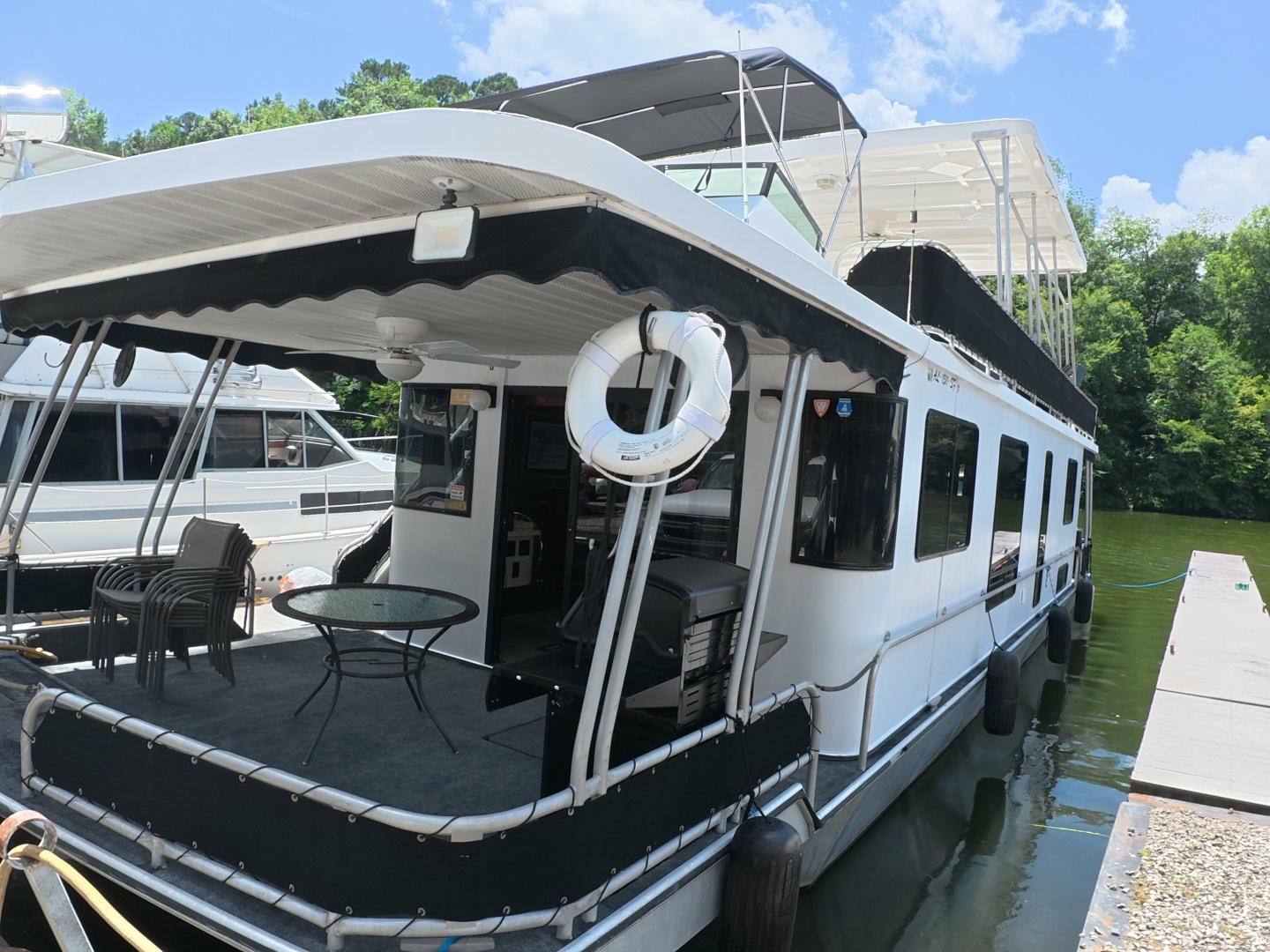 THE SUGAR SHACK 55ft Lakeview Yacht For Sale