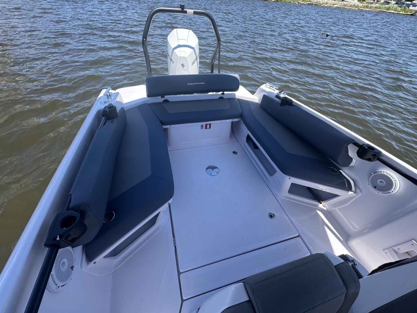 25ft Axopar Yacht For Sale 25ft Axopar Yacht For Sale