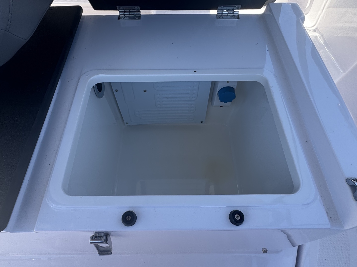 25ft Axopar Yacht For Sale 25ft Axopar Yacht For Sale