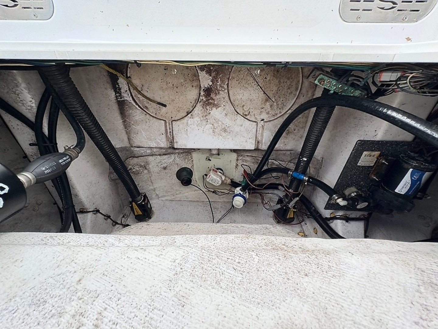 24ft Sportsman Yacht For Sale