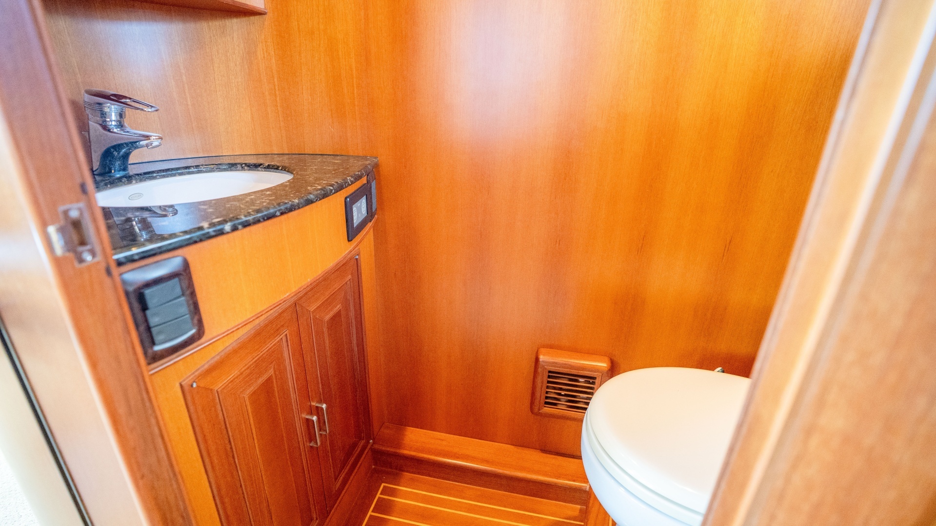 Fleming 75 Yacht For Sale