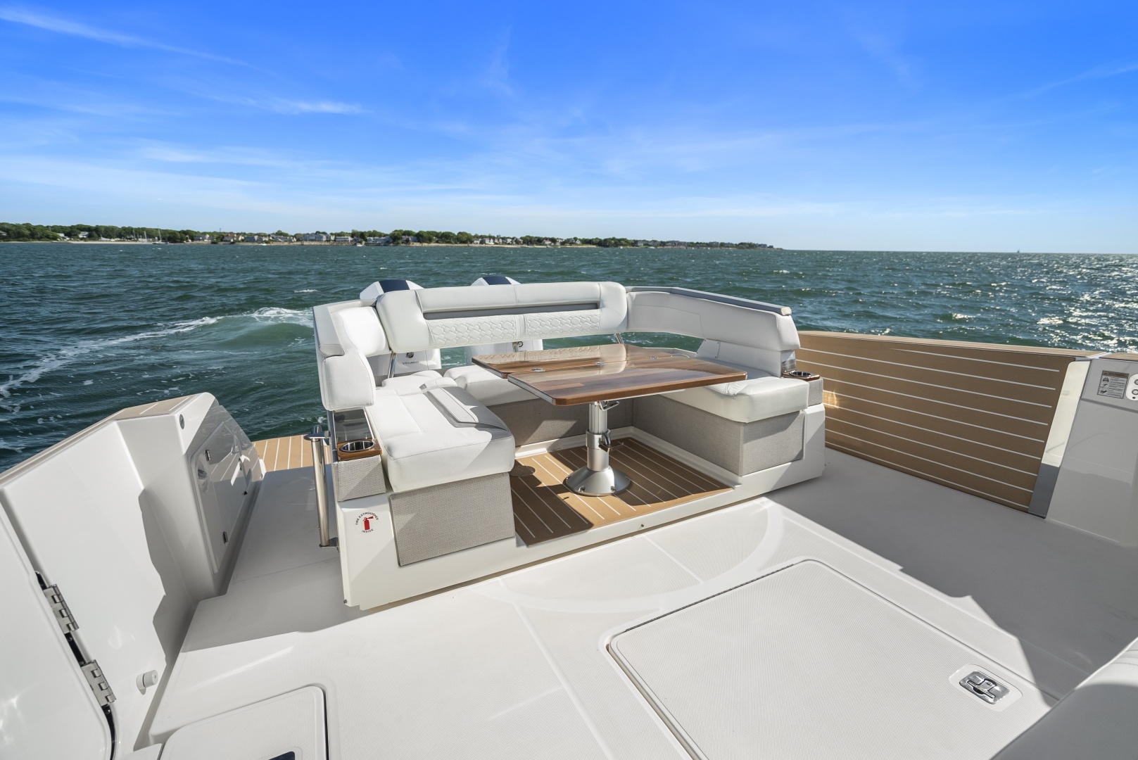 2024 Tiara Sport 