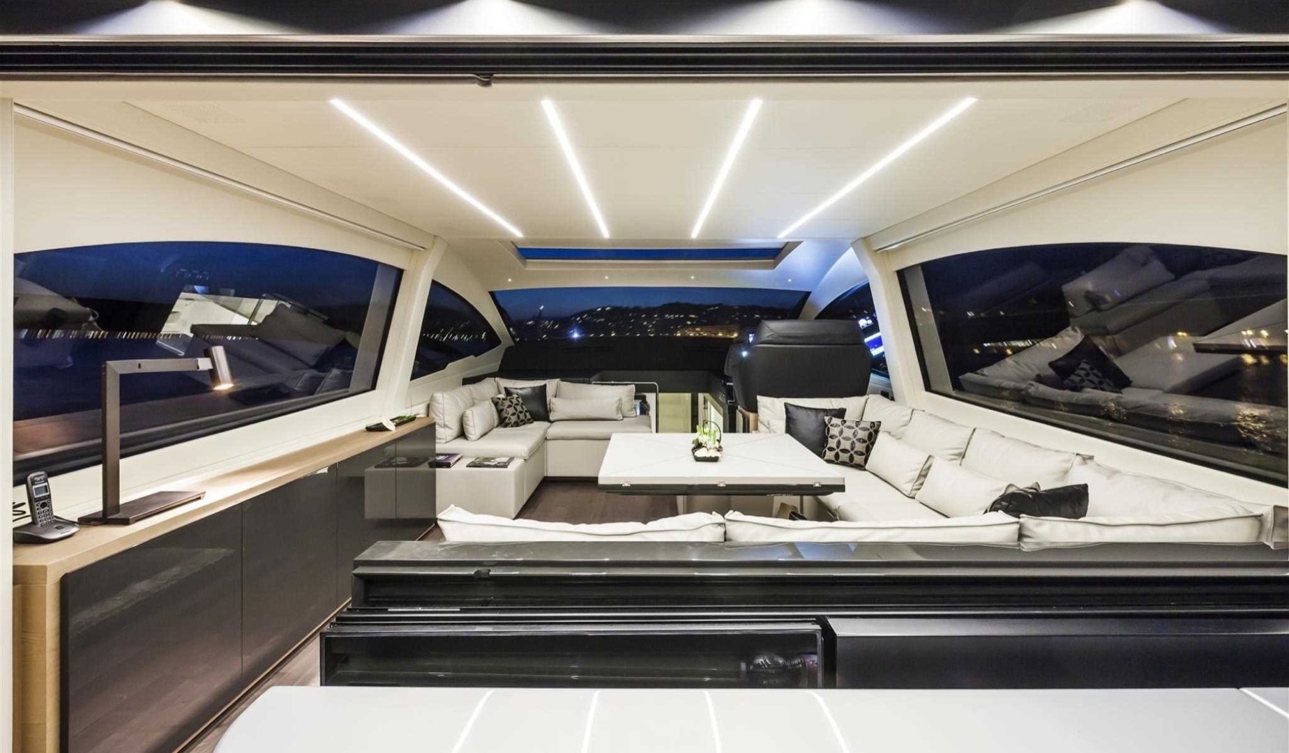 2018 Pershing 70 70ft Pershing Yacht For Sale