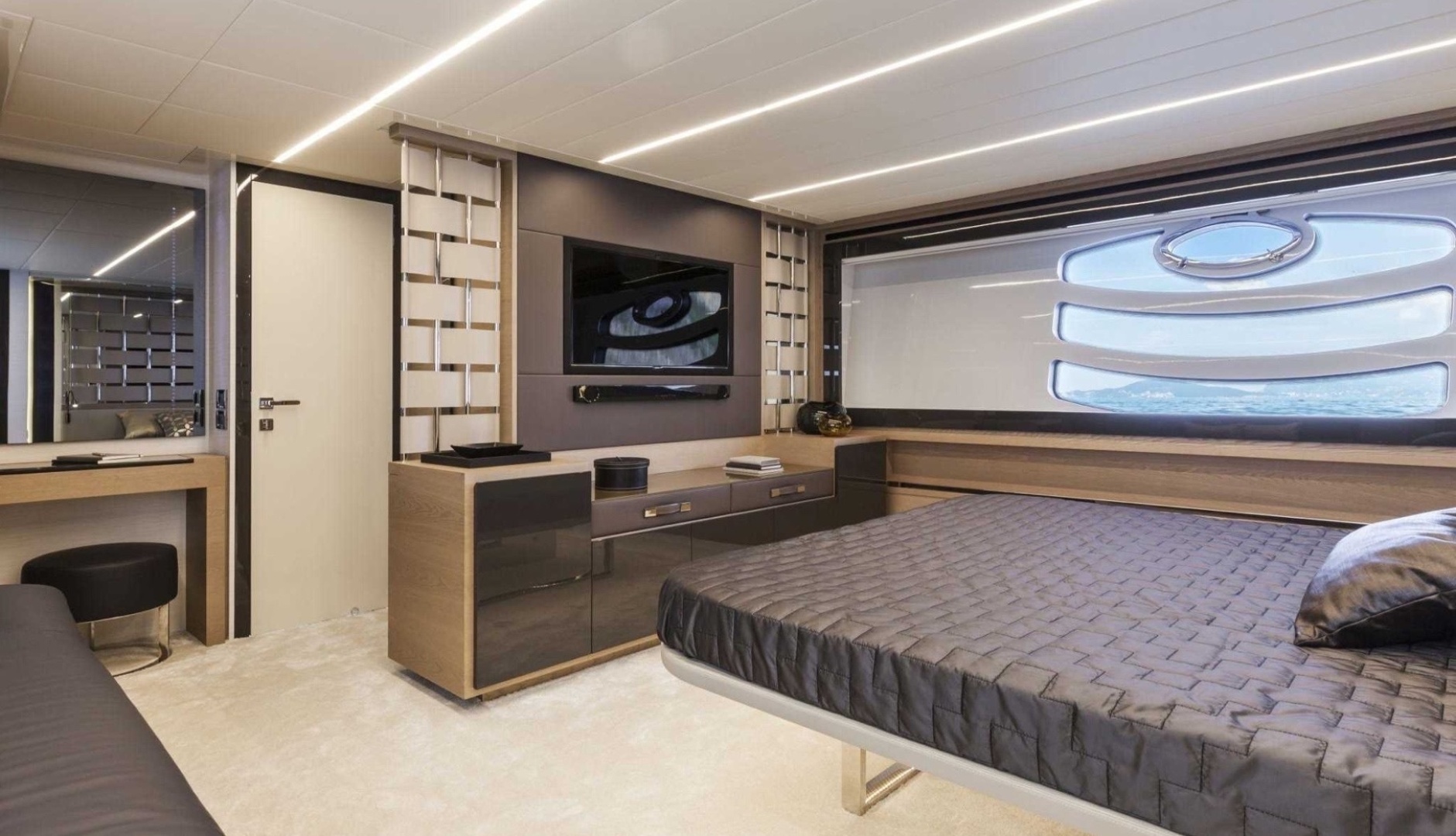 2018 Pershing 70 70ft Pershing Yacht For Sale