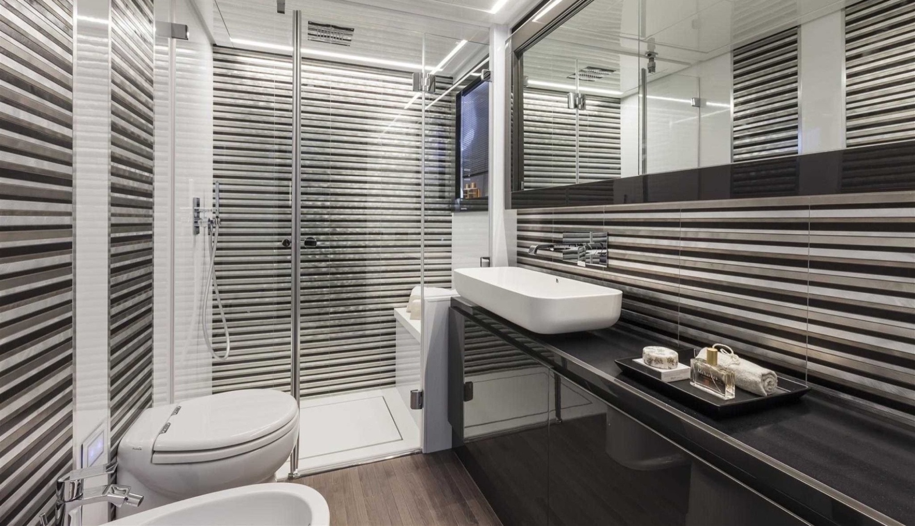 2018 Pershing 70 70ft Pershing Yacht For Sale