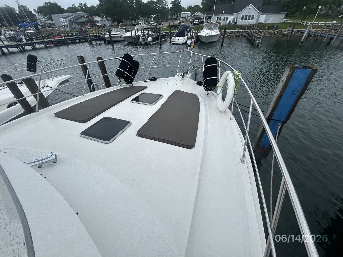 Manifest 42ft Cruisers Yachts Yacht For Sale