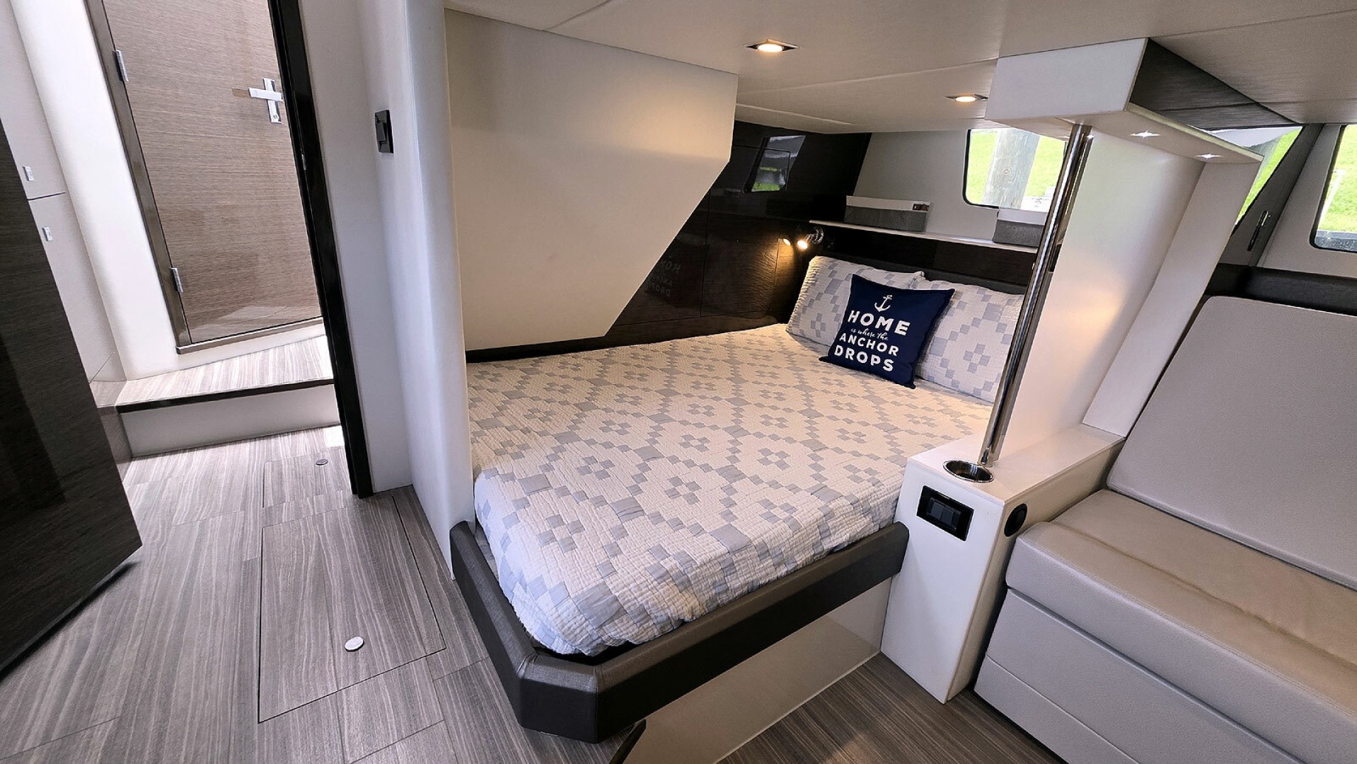 Cruisers Yachts Cantius 45 — Journey to… - Photo 32