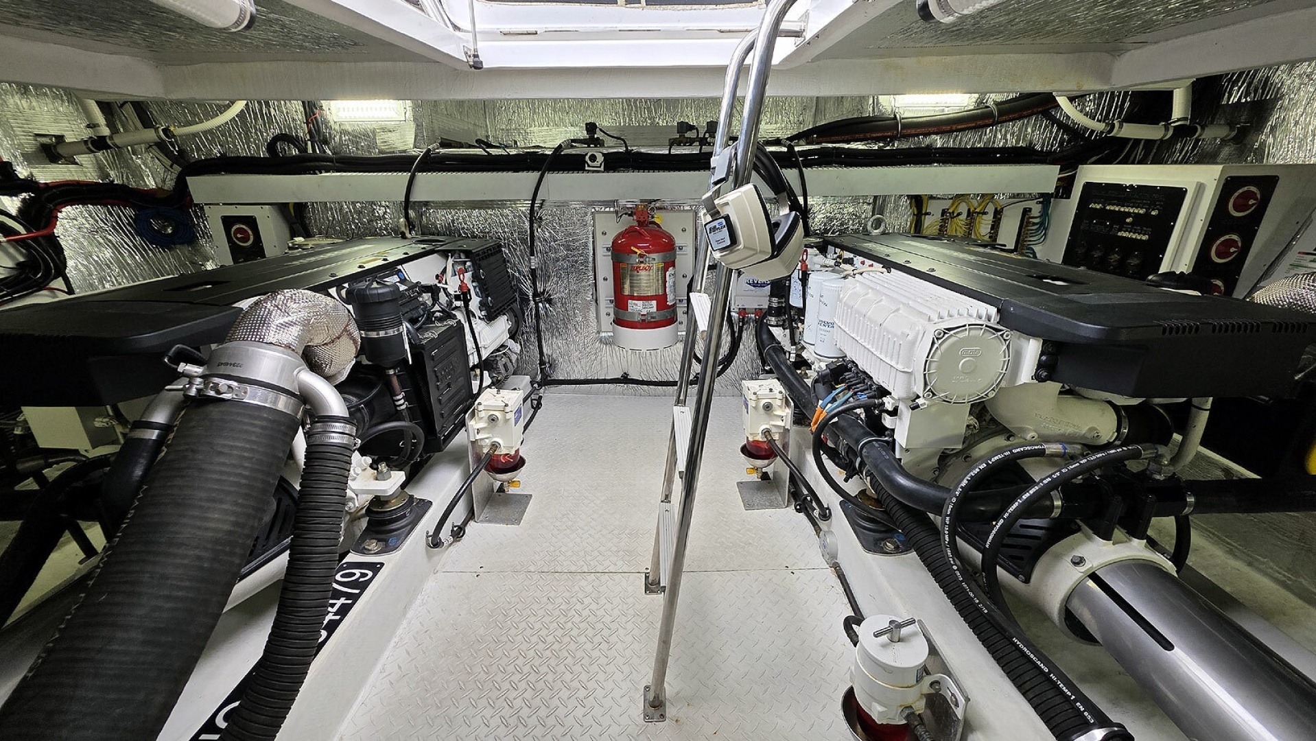 Cruisers Yachts Cantius 45 — Journey to… - Photo 39