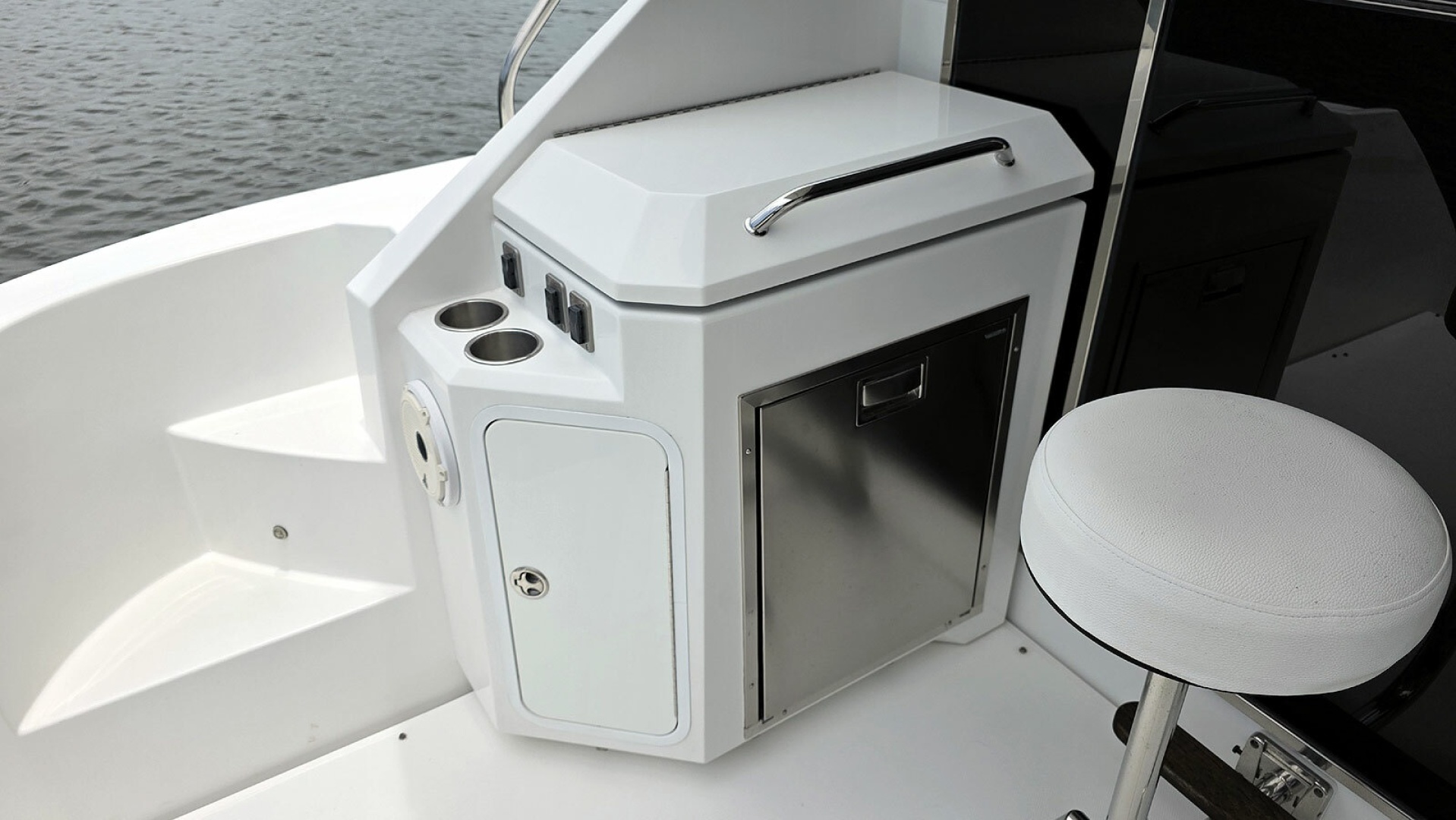 Cruisers Yachts Cantius 45 — Journey to… - Photo 12