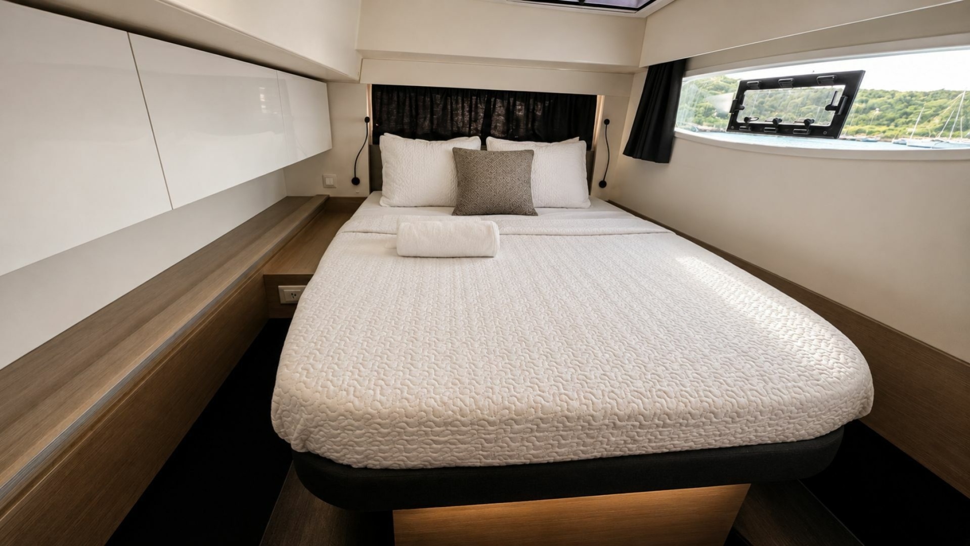 Sea Monkeys 45ft Fountaine Pajot Yacht For Sale