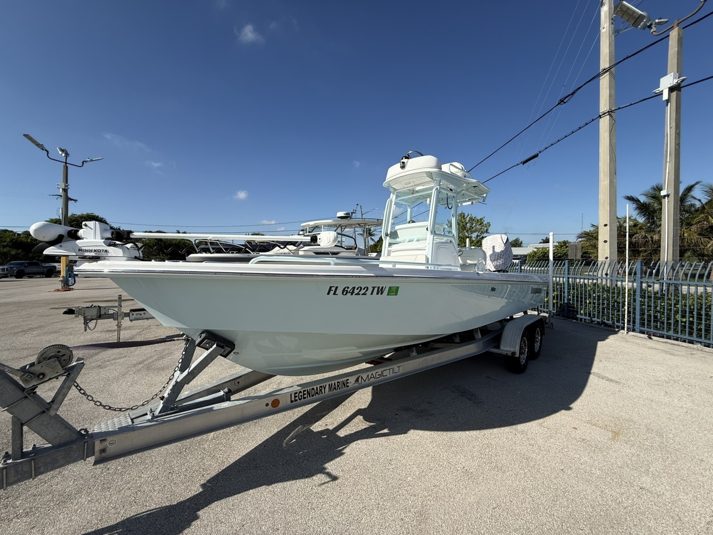 2021 Everglades 243 CC