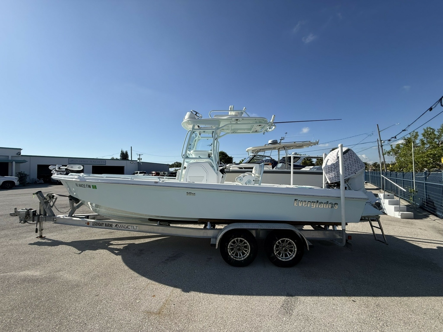 Everglades 243 CC