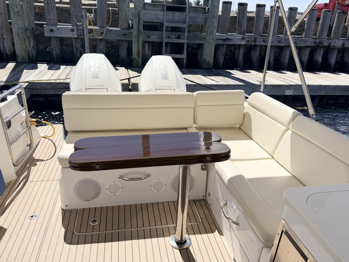 MJM 3 Yacht For Sale