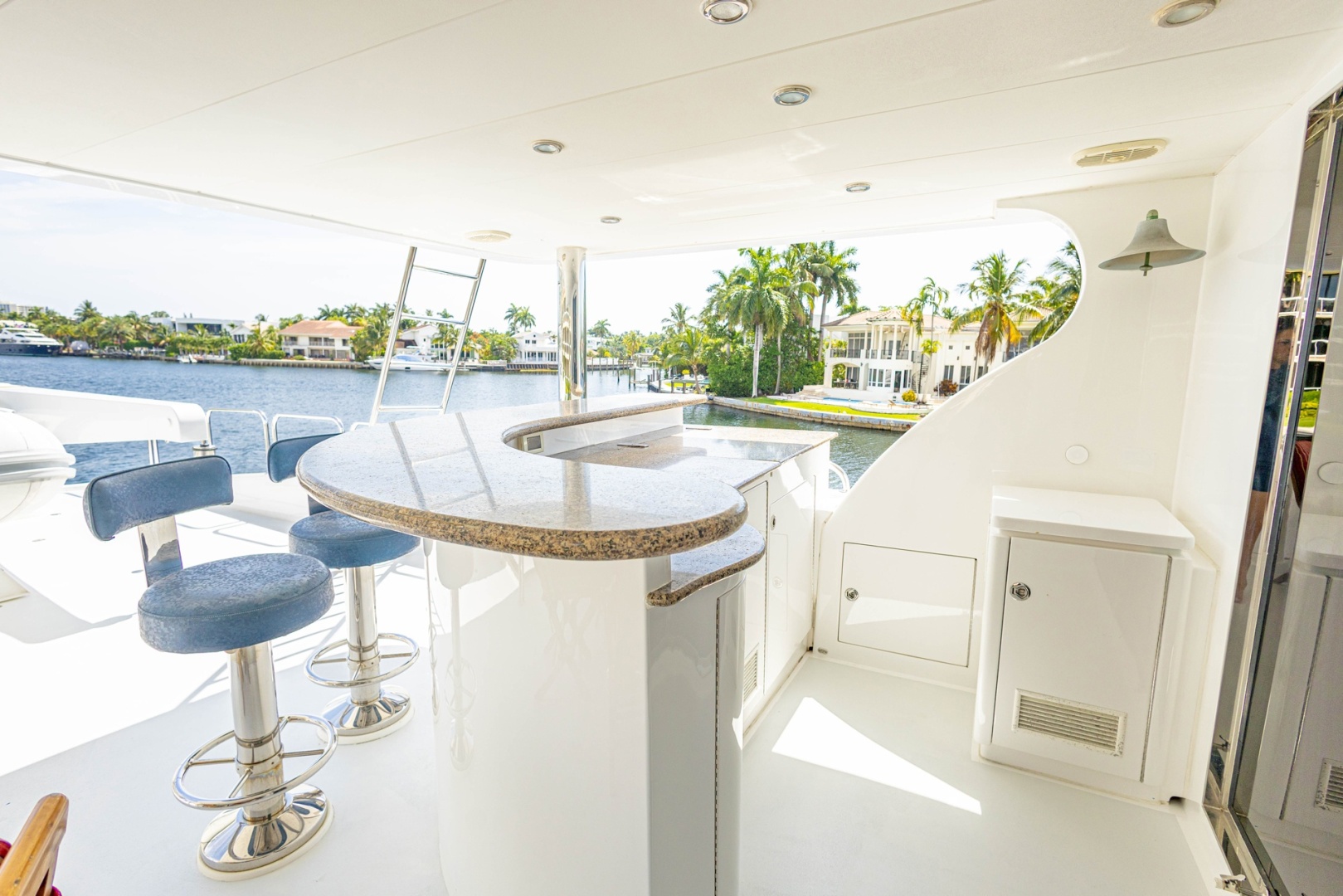 2008 Hargrave Enclosed Skylounge