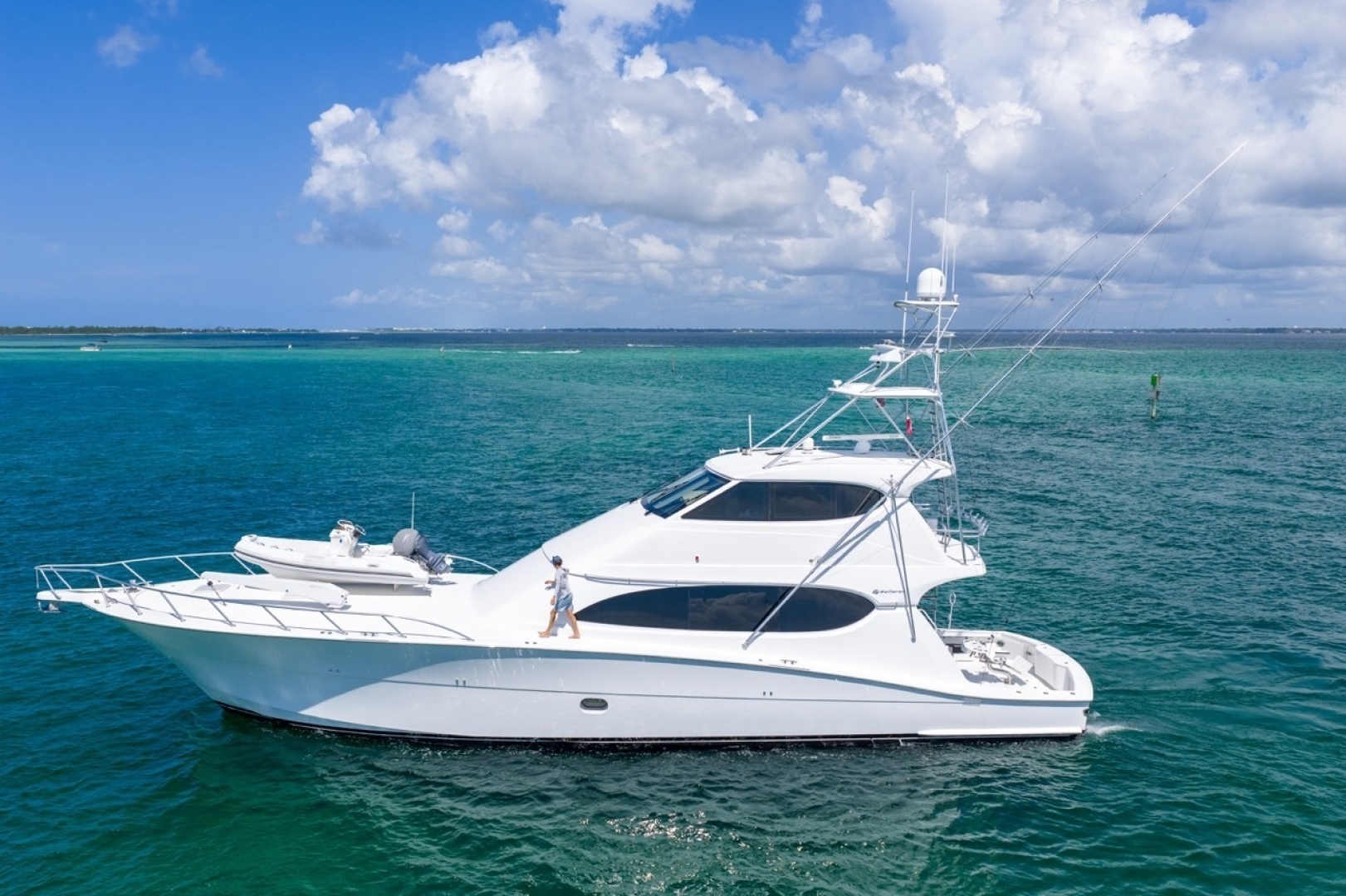 Hatteras Convertible Yacht For Sale