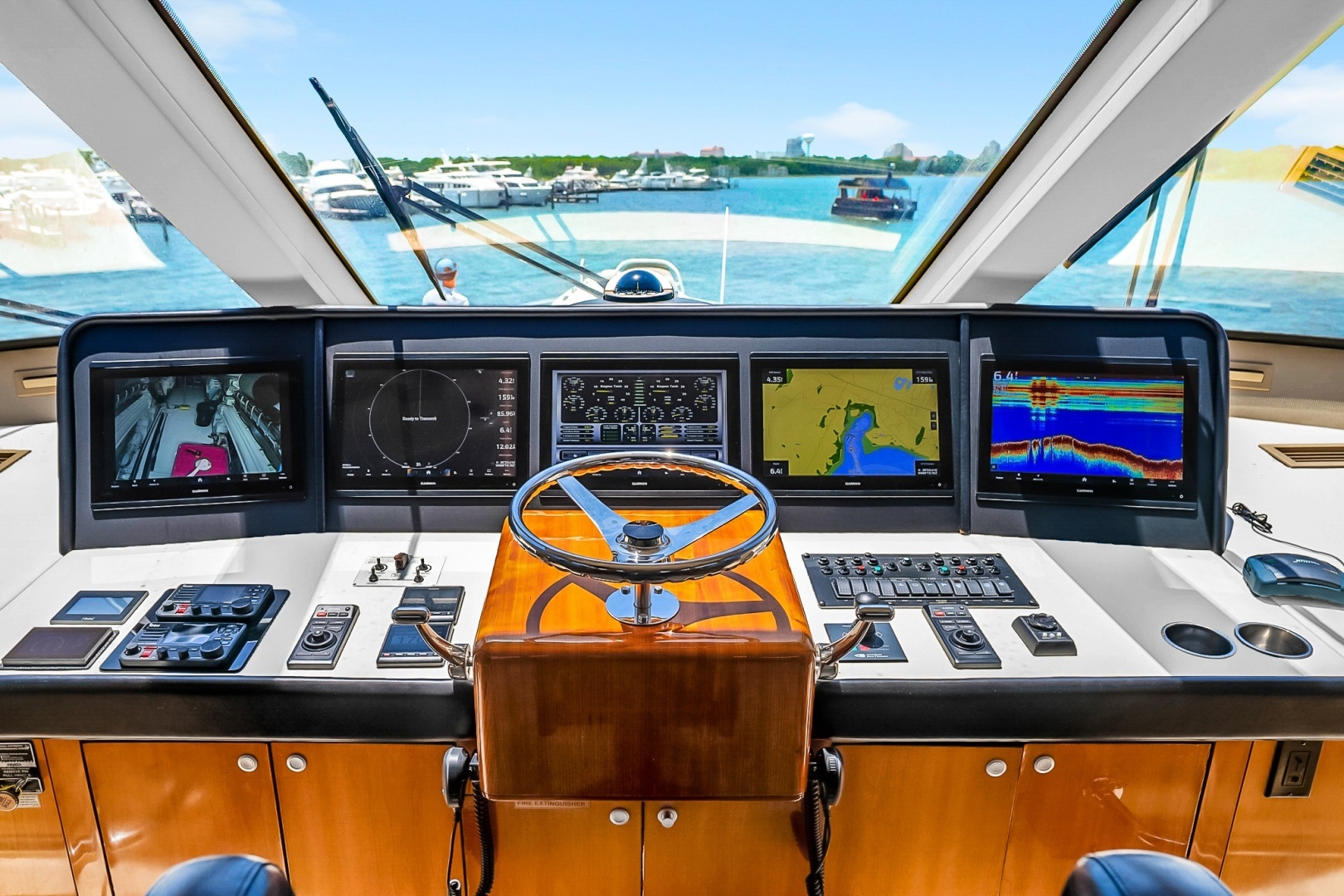 Hatteras Convertible Yacht For Sale