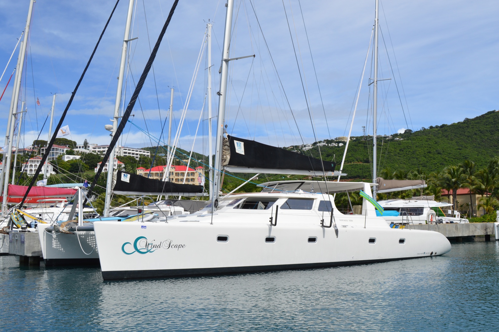2011 Voyage Yachts 520