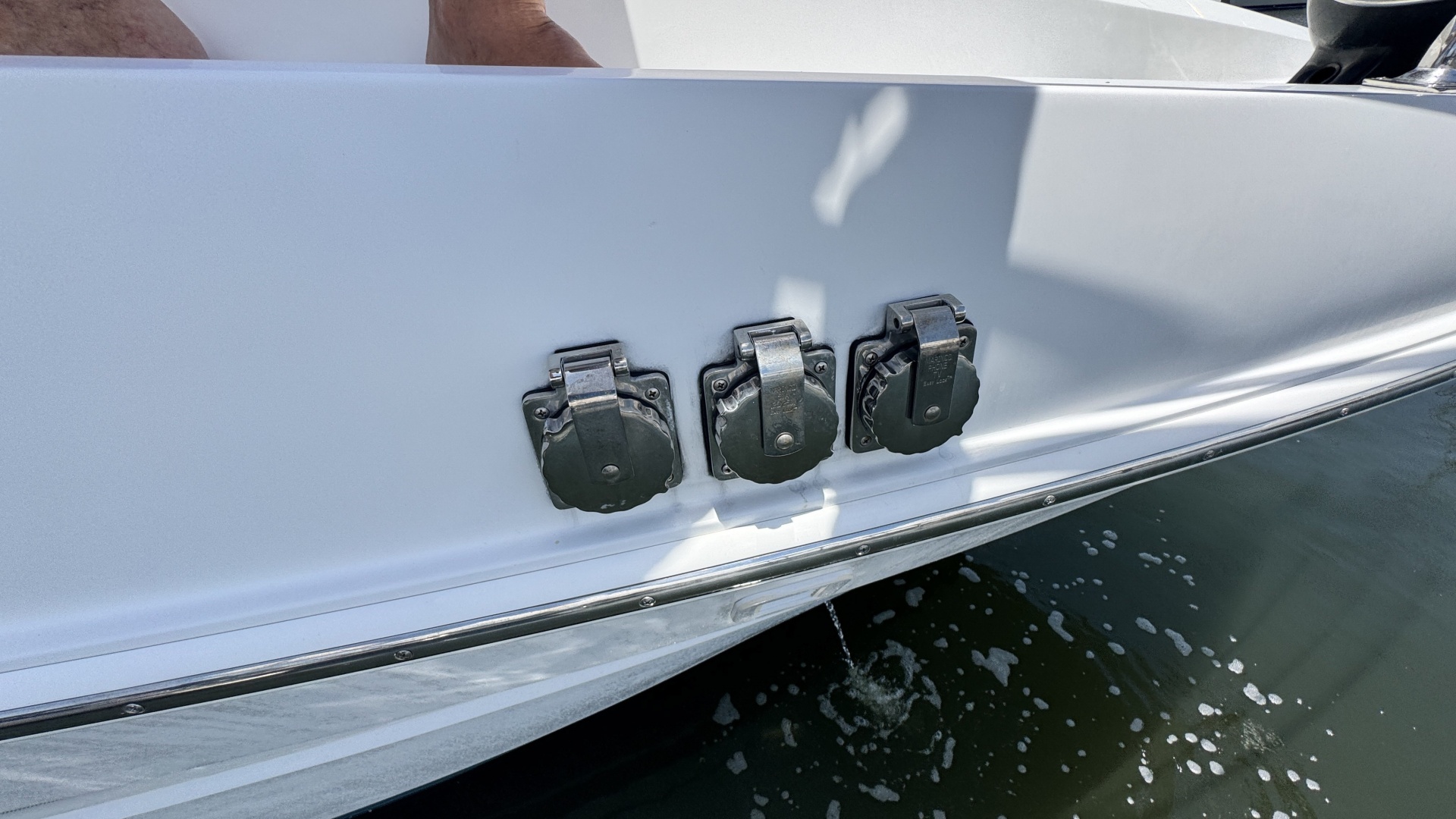 Splash amp Dash 47ft Carver Yacht For Sale Splash amp Dash 47ft Carver Yacht For Sale