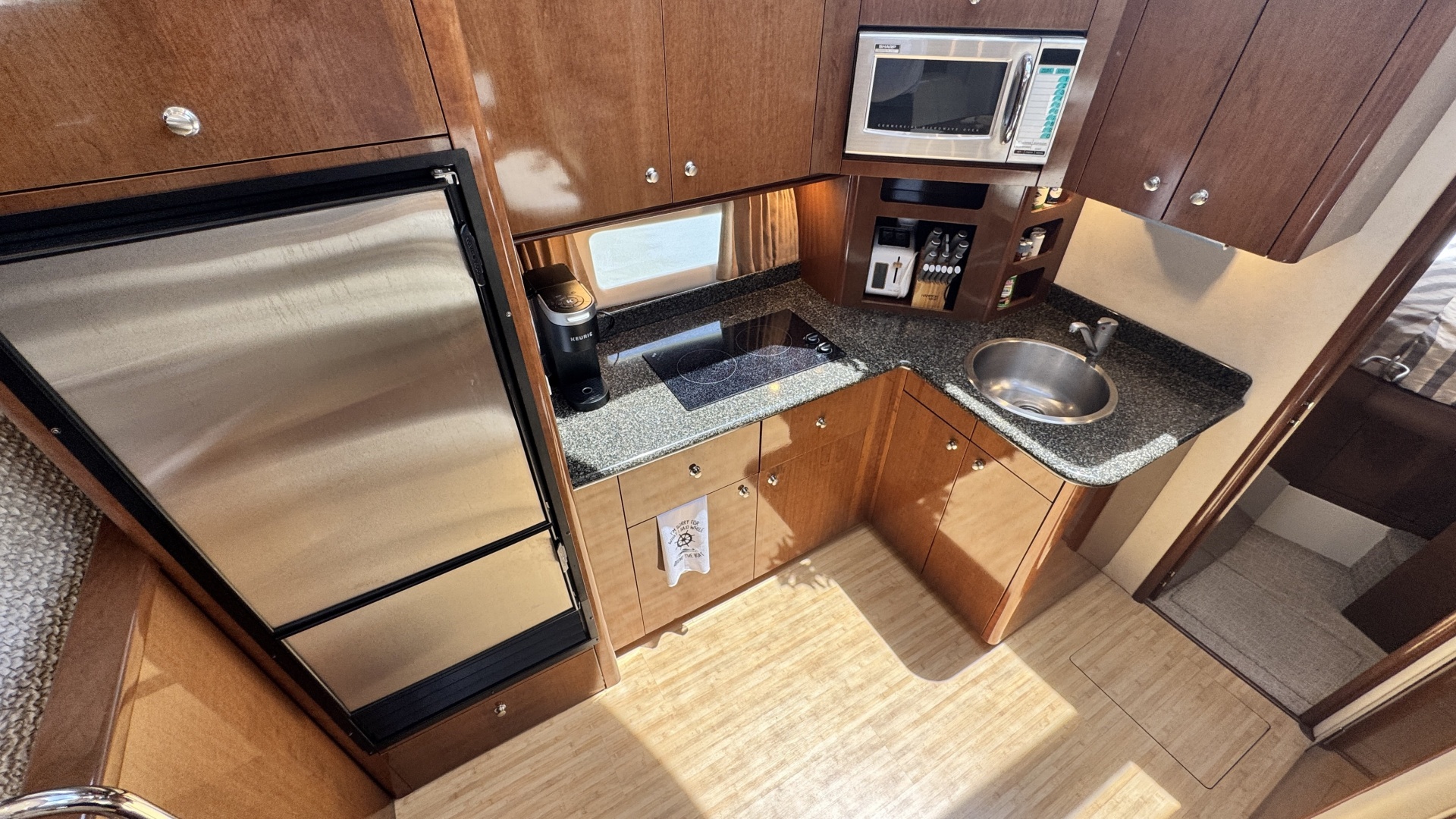 Splash amp Dash 47ft Carver Yacht For Sale Splash amp Dash 47ft Carver Yacht For Sale