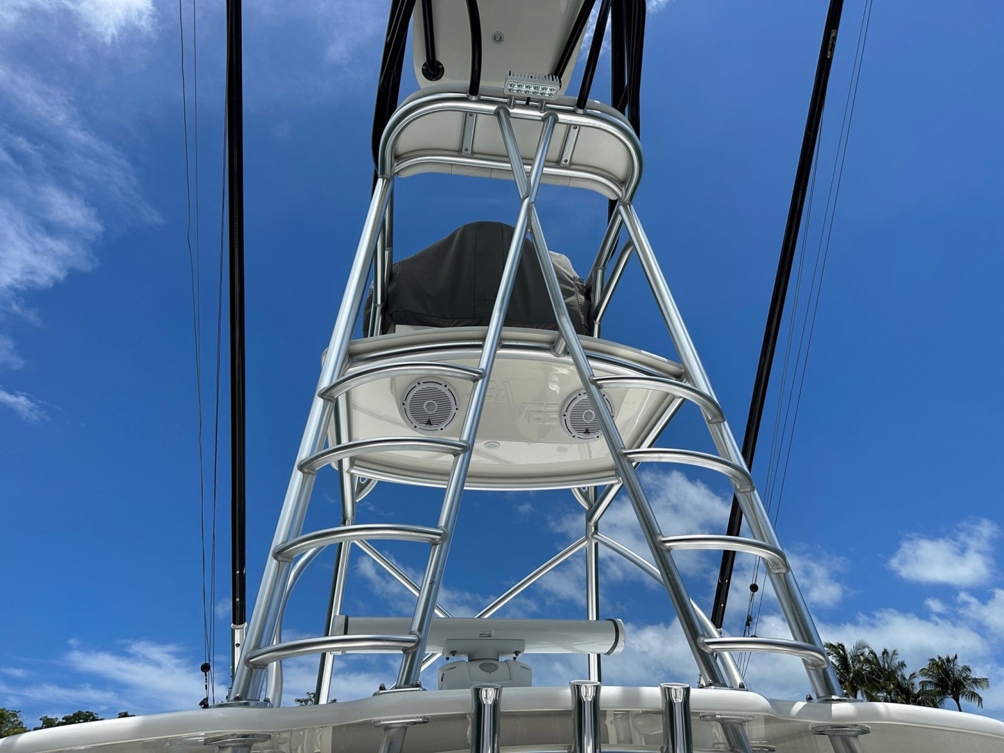 SeaVee 390Z Yacht For Sale