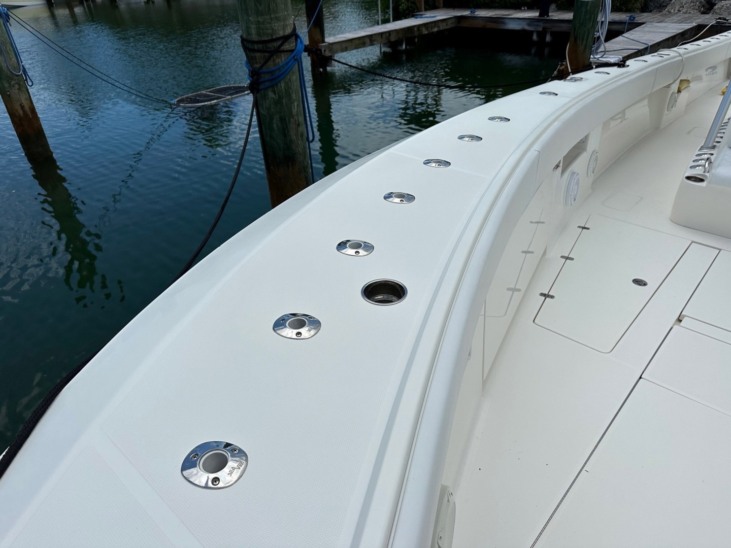 SeaVee 390Z Yacht For Sale