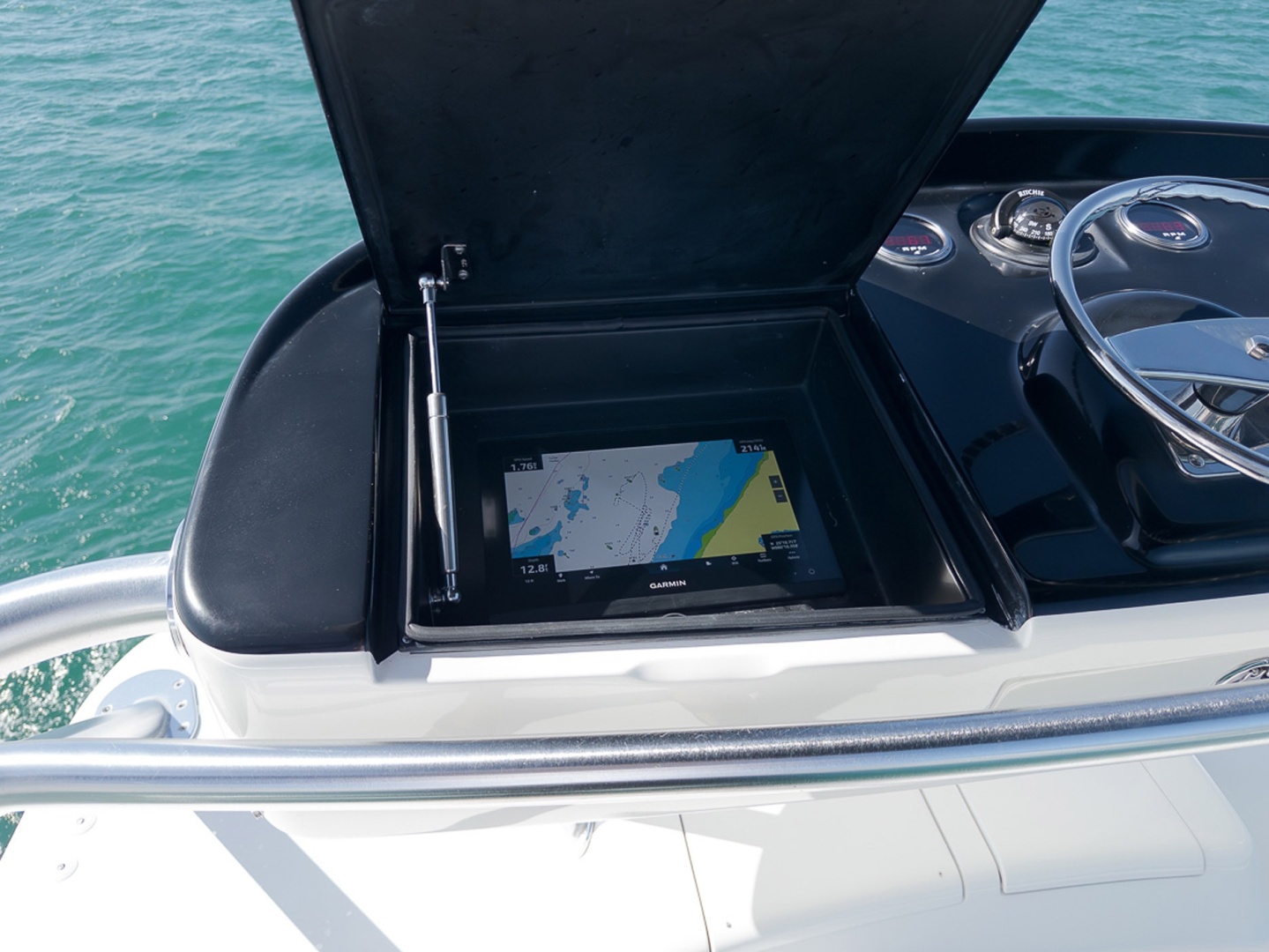 2015 Viking 76 Enclosed Bridge