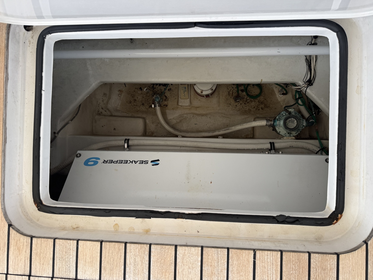 2000 Viking 55 Convertible