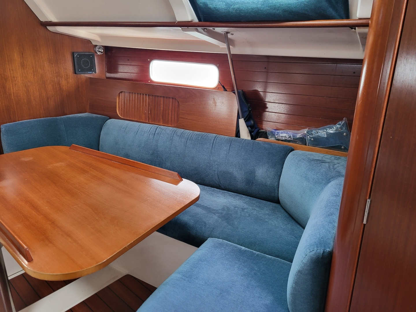 1996 Beneteau Oceanis 321