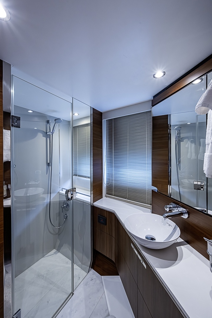 Princess S65 Yacht For Sale