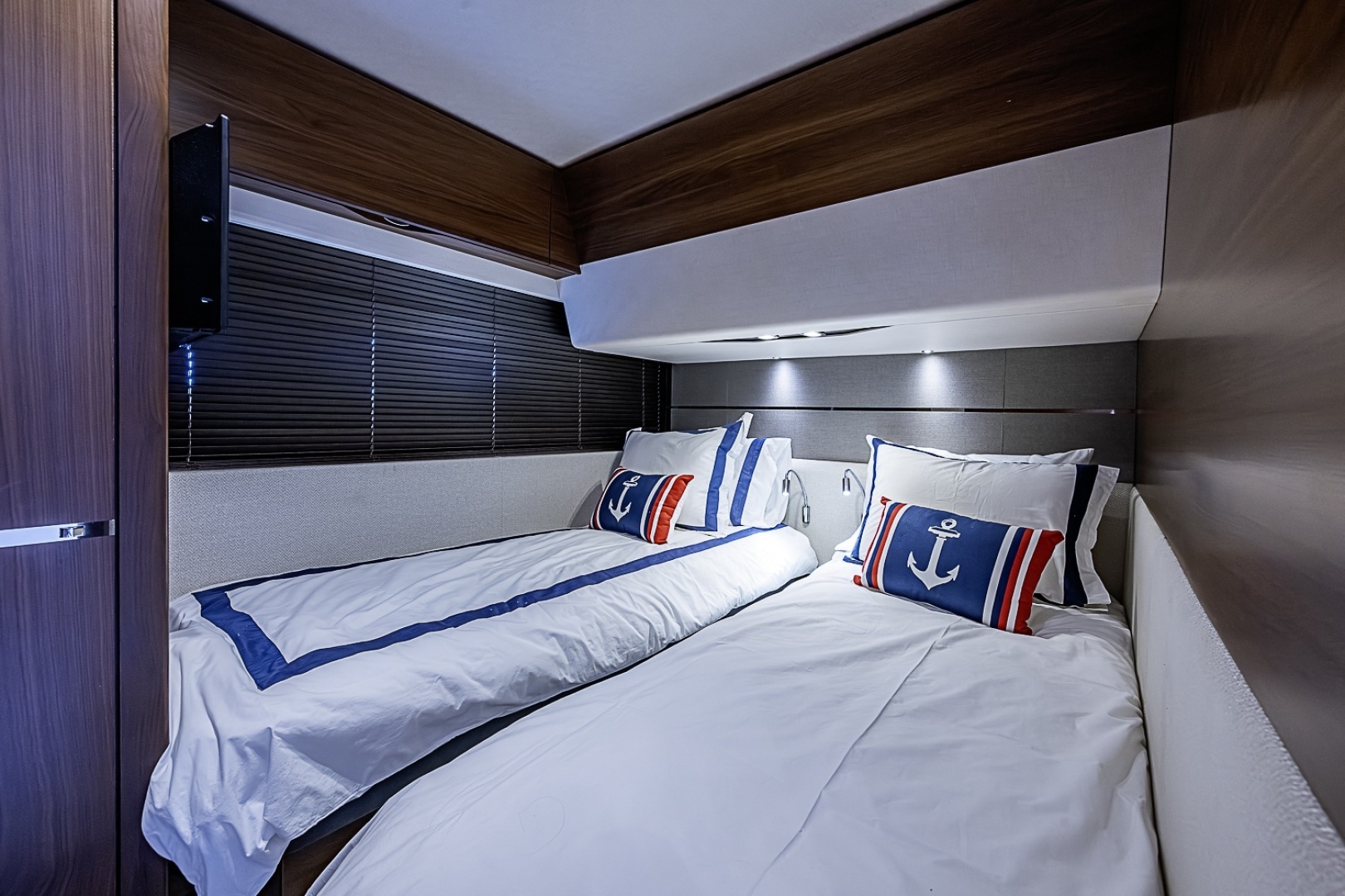 Princess S65 Yacht For Sale