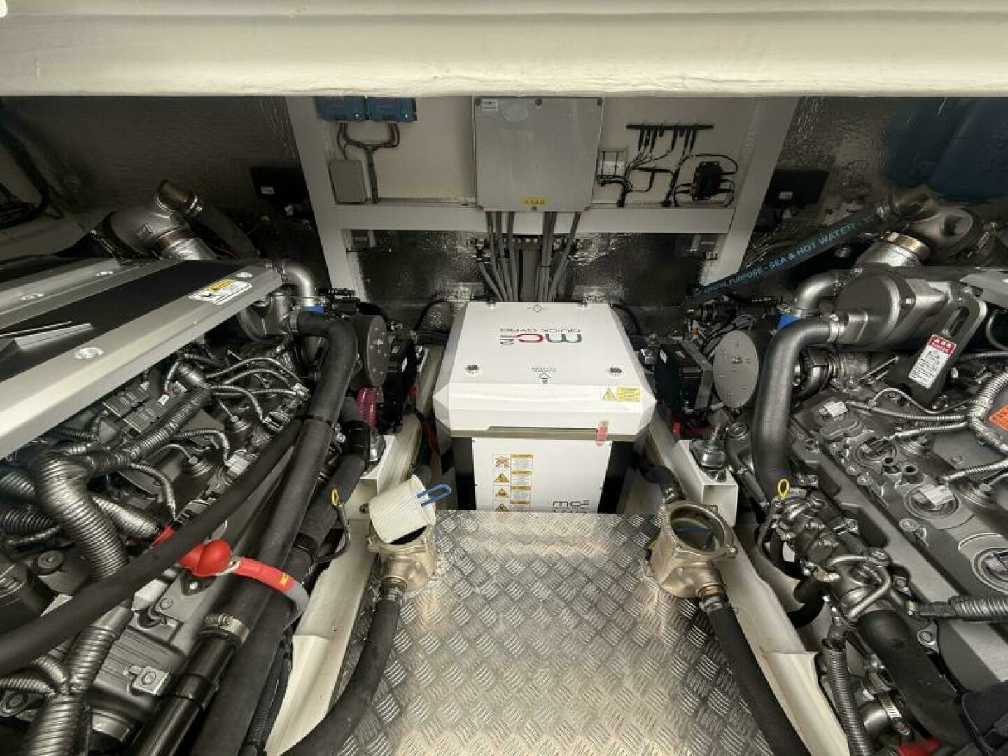 Greenline 48 Fly Hybrid Yacht For Sale