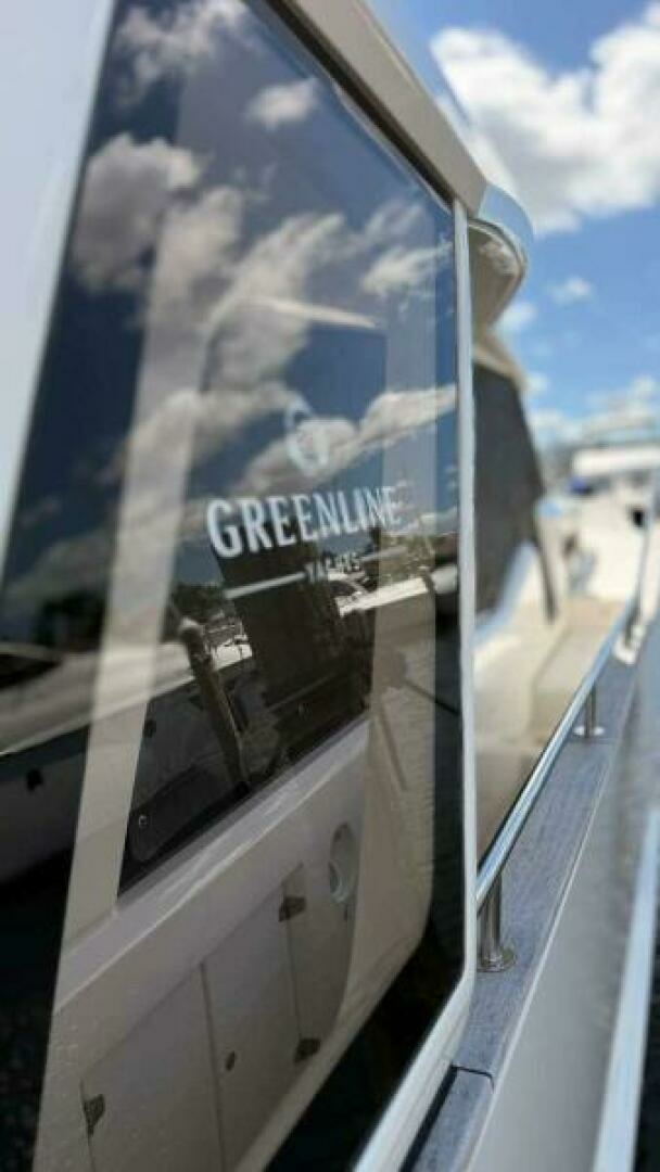 Greenline 48 Fly Hybrid Yacht For Sale