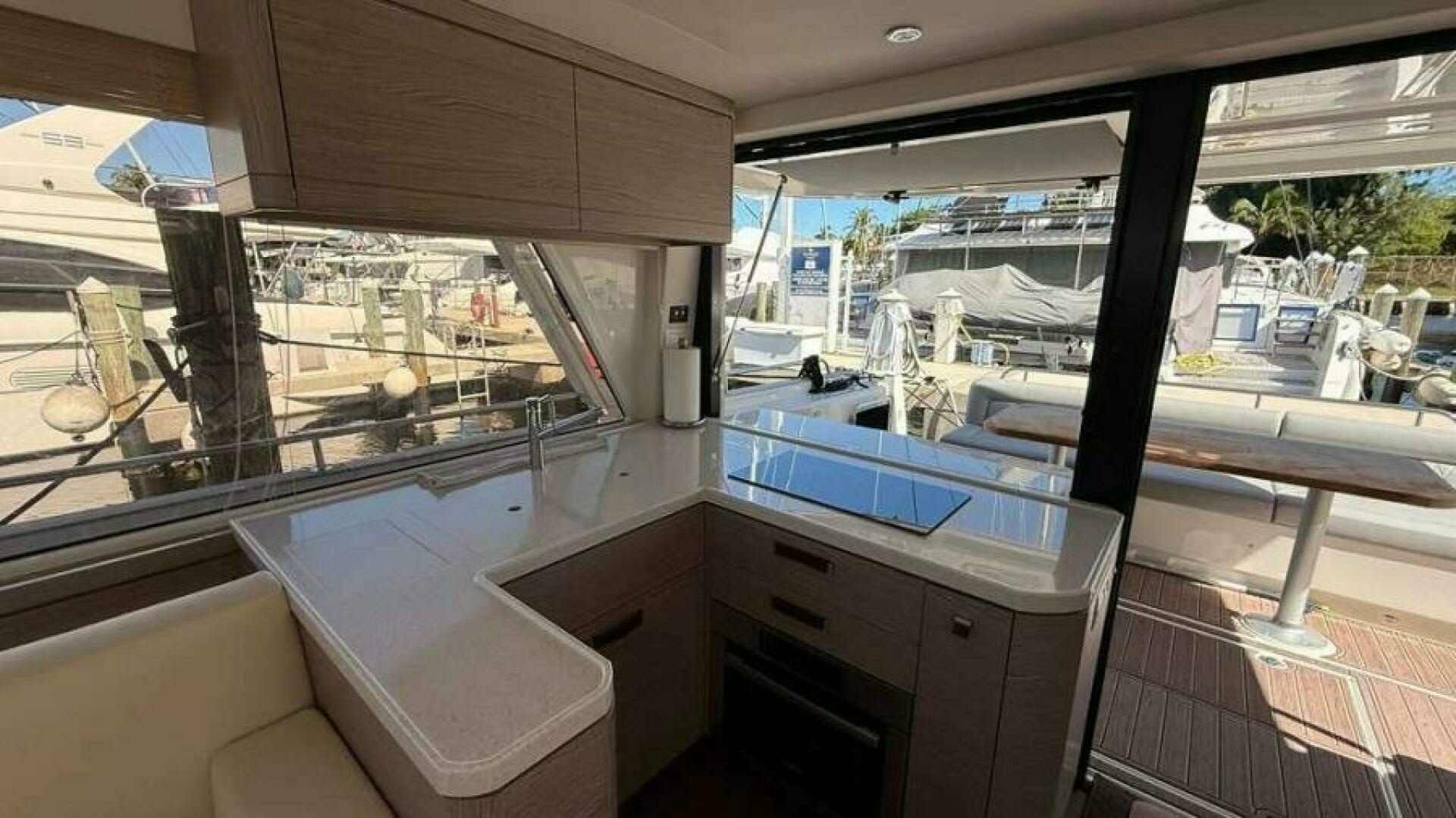 Greenline 48 Fly Hybrid Yacht For Sale