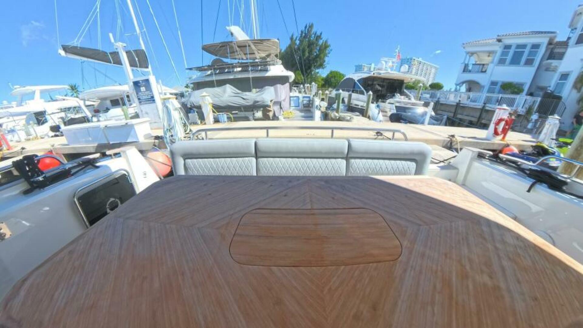 Greenline 48 Fly Hybrid — Electric Summer - Photo 15