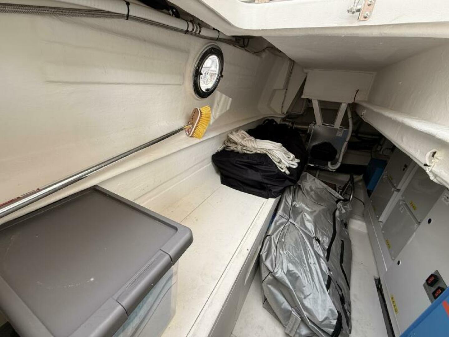 Greenline 48 Fly Hybrid — Electric Summer - Photo 88