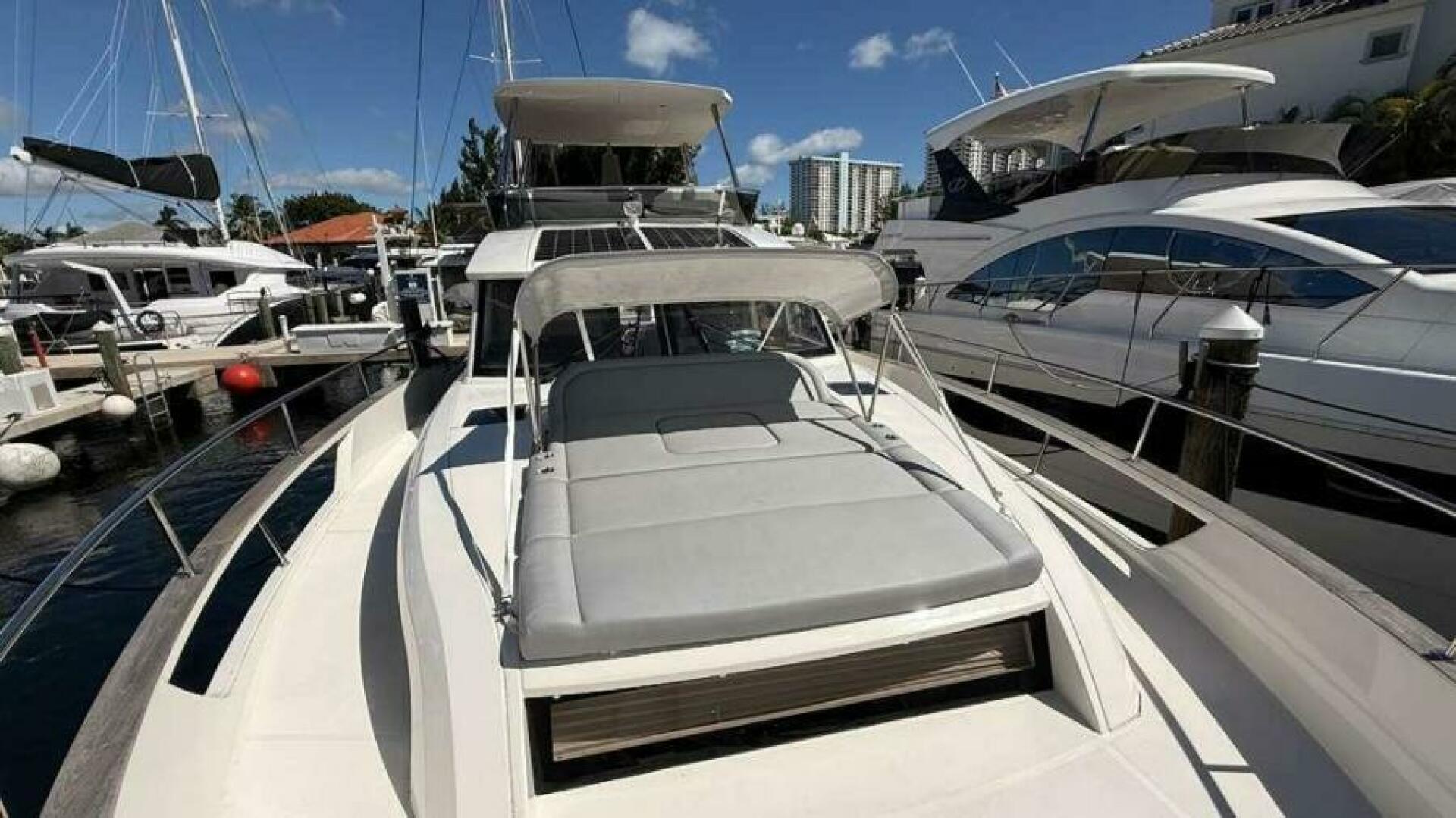 Greenline 48 Fly Hybrid — Electric Summer - Photo 21